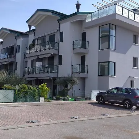 Elegantemare Apartament