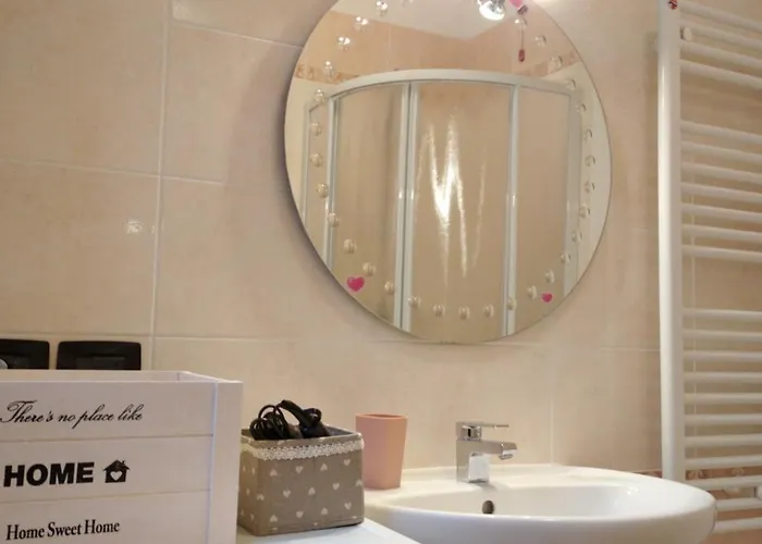 Elegantemare Apartament *